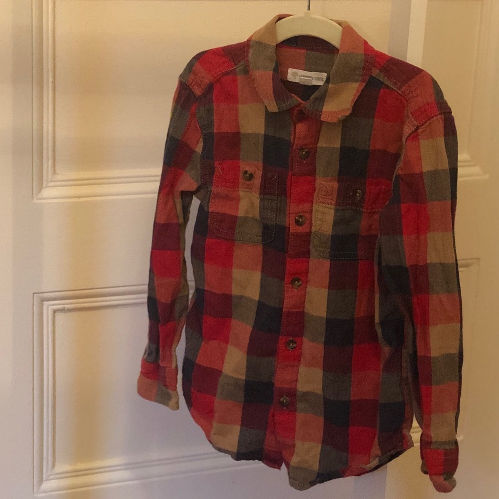 Tucker Tate medium weight plaid button down 🍁